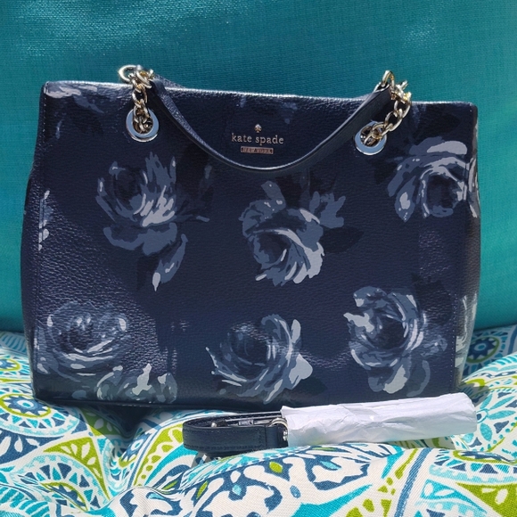 Kate Spade Blue and White Shoulder Bag with Floral Design - Picture 3 of 14
